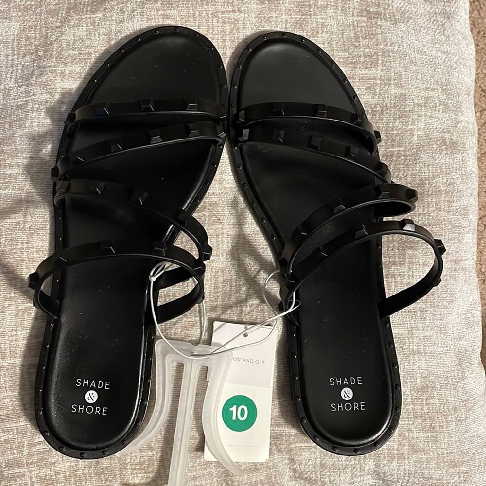 Black sandals
